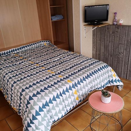 Gites & Camping On The Route Des Vins Bergheim Exterior foto
