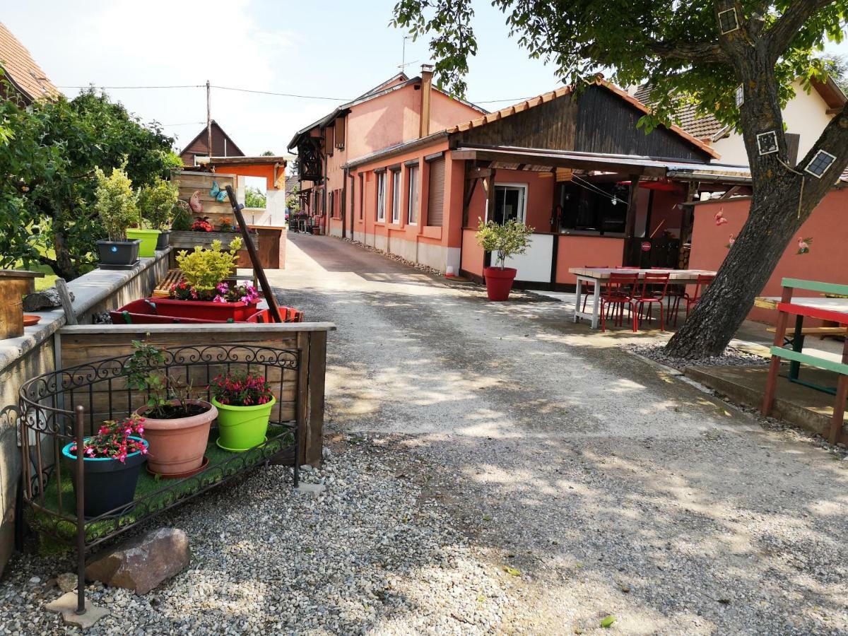 Gites & Camping On The Route Des Vins Bergheim Exterior foto